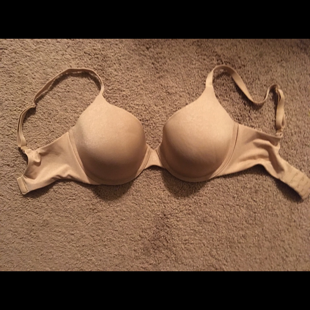 1 Victoria Secrets Push-Up Bras